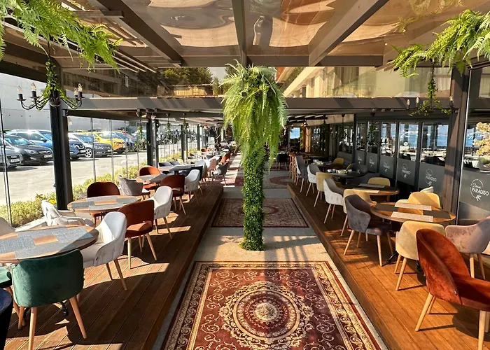 One Bedroom Private Paradiso B 501 Апартамент *